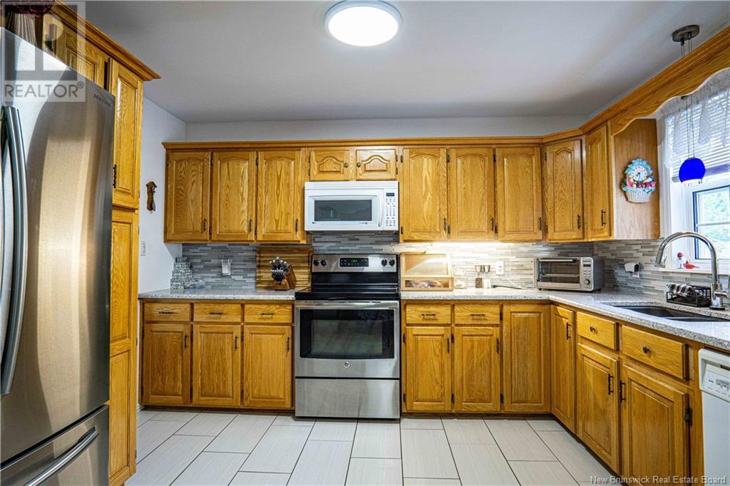 10 Alexander Street, Burton, New Brunswick  E2V 3A9 - Photo 8 - NB119795