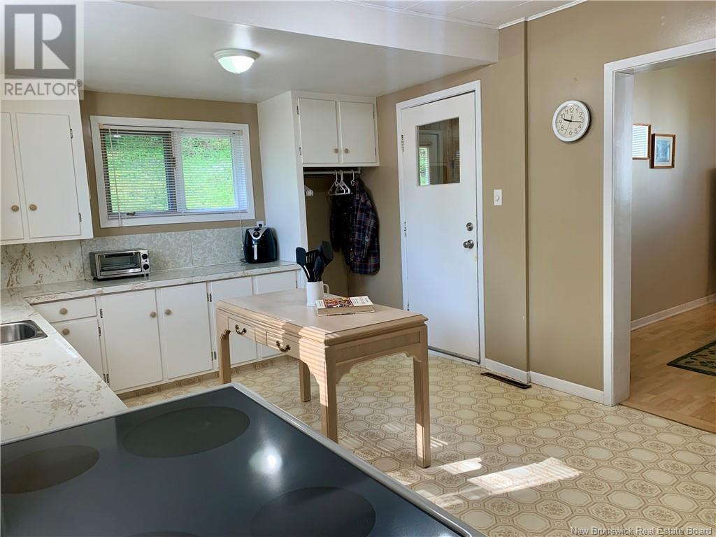 343 Renfrew, Dalhousie, New Brunswick  E8C 2J4 - Photo 7 - NB118646
