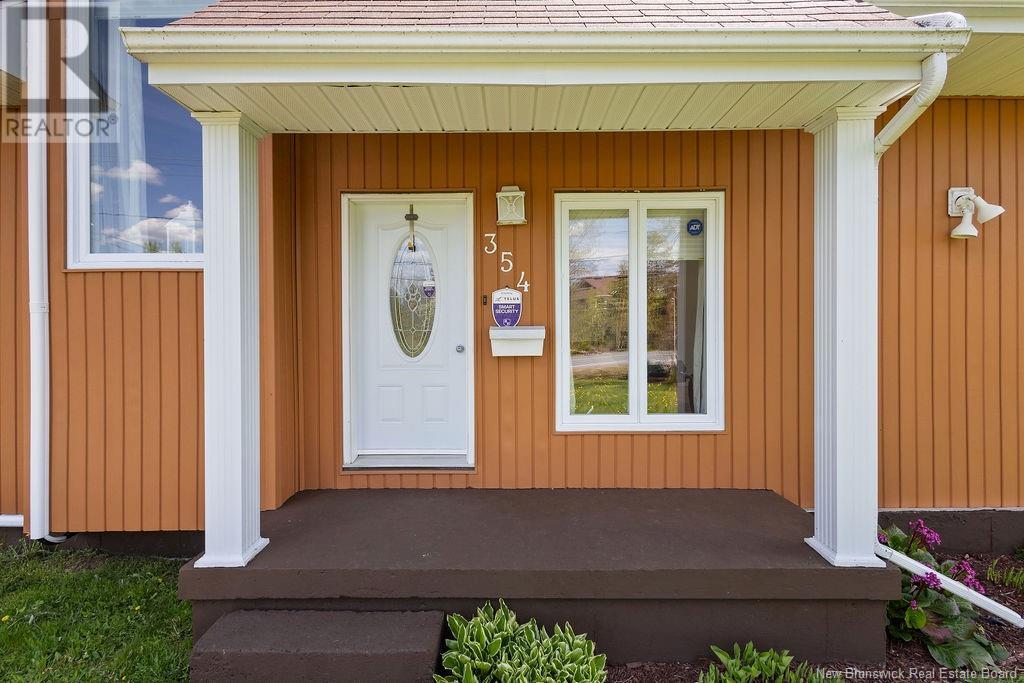 354 Beaverbrook Road, Miramichi, New Brunswick  E1V 1A1 - Photo 3 - NB119618