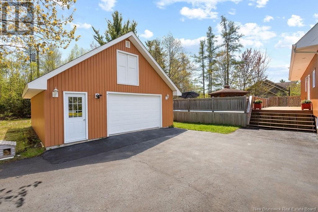 354 Beaverbrook Road, Miramichi, New Brunswick  E1V 1A1 - Photo 4 - NB119618