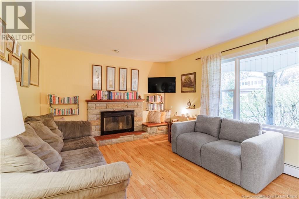 225 Massey Street, Fredericton, New Brunswick  E3B 2Z5 - Photo 7 - NB118923