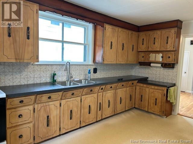 298 Robinson Street, Moncton, New Brunswick  E1C 5E1 - Photo 9 - NB119959