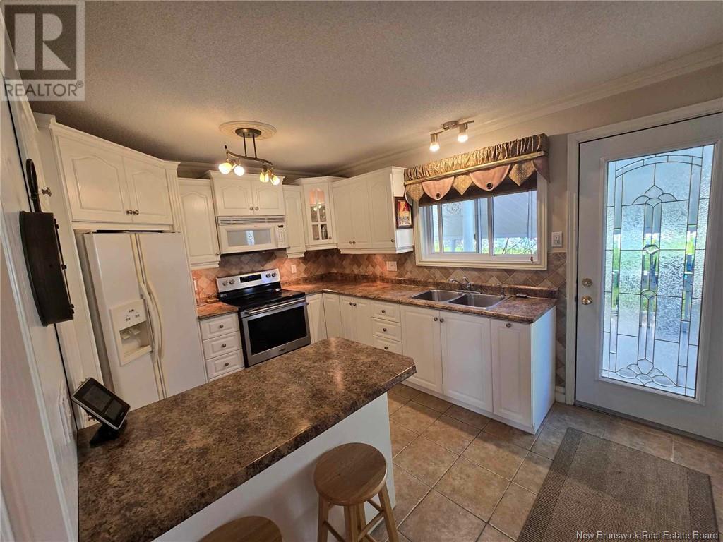 465 Varrily Street, Bathurst, New Brunswick  E2A 2P2 - Photo 22 - NB119986