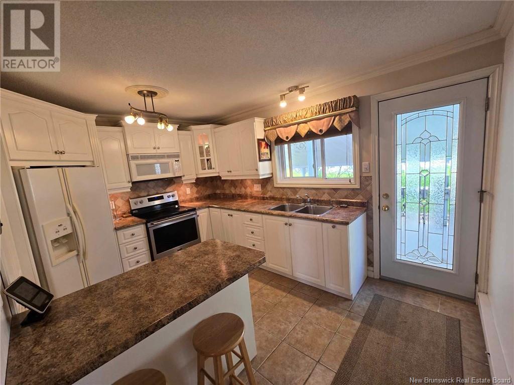 465 Varrily Street, Bathurst, New Brunswick  E2A 2P2 - Photo 23 - NB119986