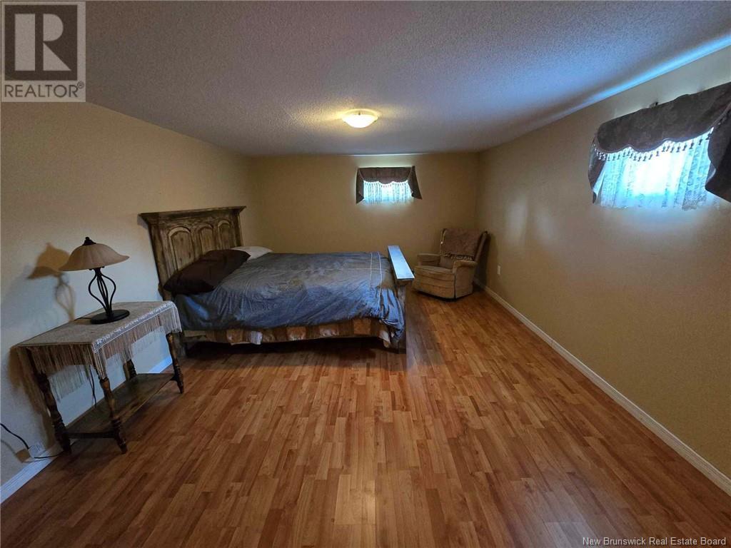 465 Varrily Street, Bathurst, New Brunswick  E2A 2P2 - Photo 39 - NB119986