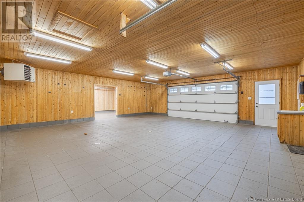 653 Rue Principale, Beresford, New Brunswick  E8K 3X5 - Photo 45 - NB119981