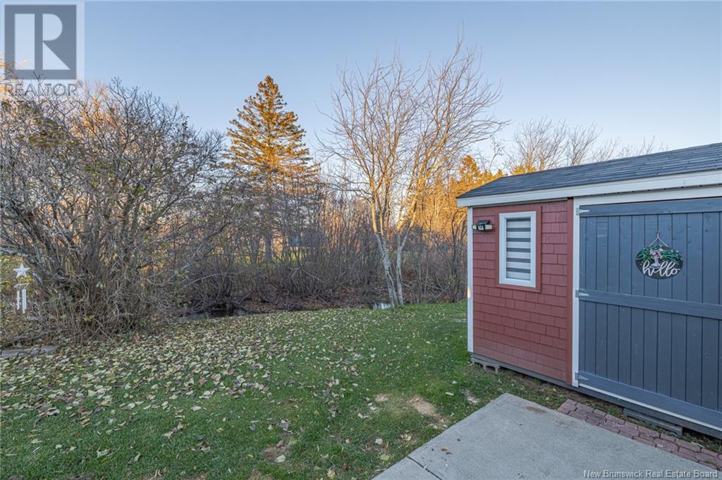 653 Rue Principale, Beresford, New Brunswick  E8K 3X5 - Photo 9 - NB119981