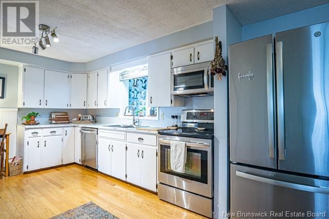 194 Sunset Drive, Fredericton, New Brunswick  E3A 1A3 - Photo 11 - NB119671