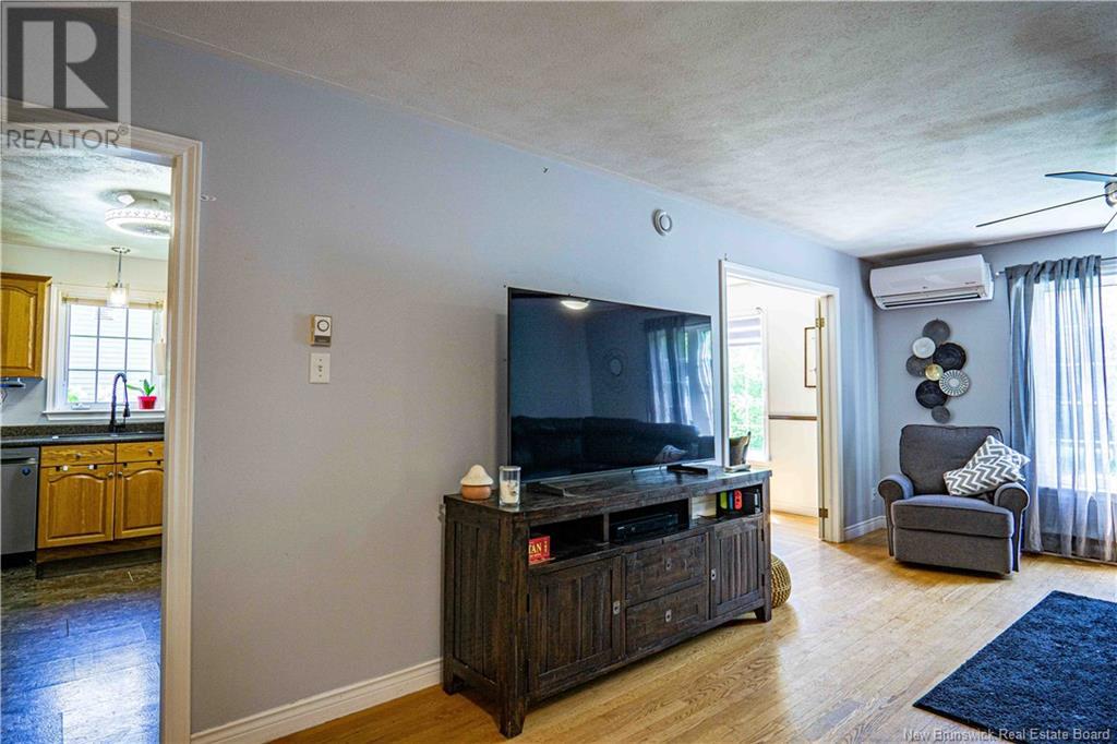 25 Craig Street, Oromocto, New Brunswick  E2V 2M4 - Photo 5 - NB120004
