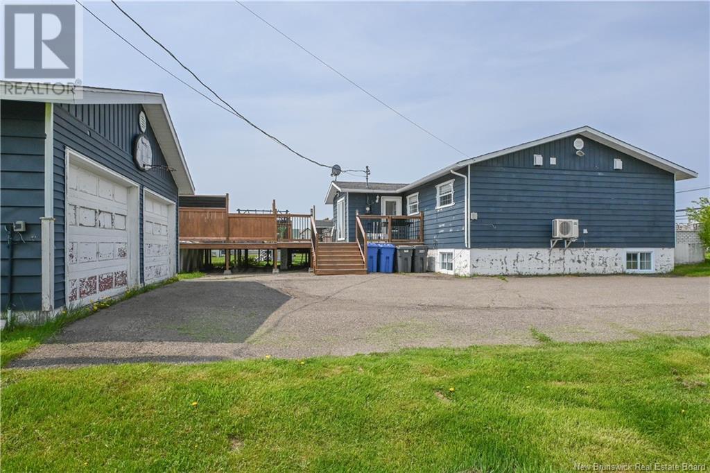 103 Rue Du Pêcheur N. Street, Lamèque, New Brunswick  E8T 1K6 - Photo 4 - NB120017