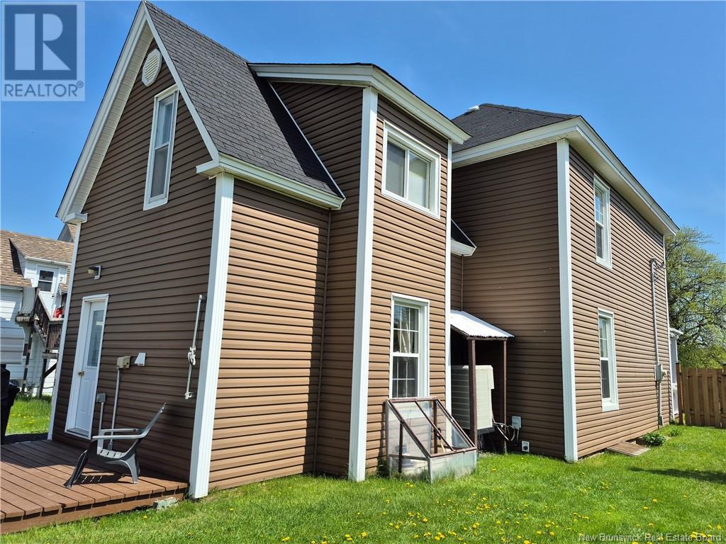 66 John Street, Miramichi, New Brunswick  E1N 2X5 - Photo 3 - NB119905