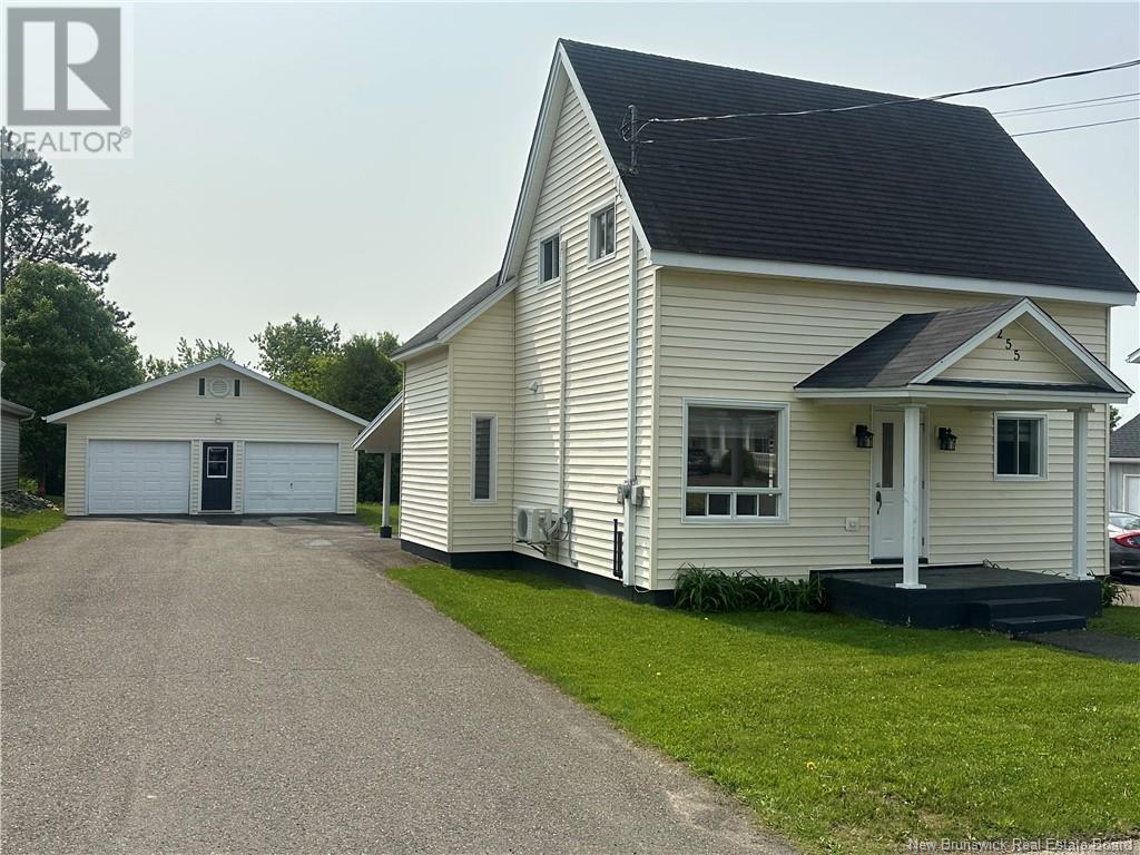 255 Basin Street, Grand-Sault/grand Falls, New Brunswick  E3Z 2J2 - Photo 1 - NB119904