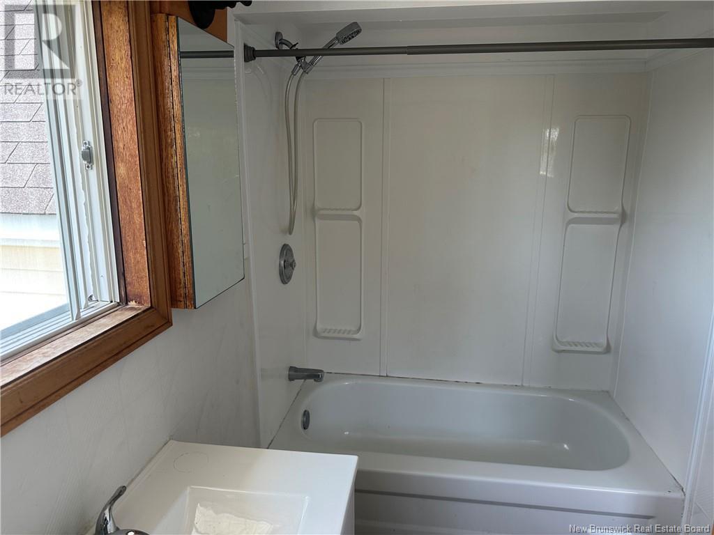 255 Basin Street, Grand-Sault/grand Falls, New Brunswick  E3Z 2J2 - Photo 22 - NB119904