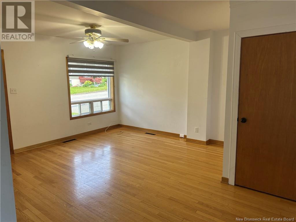 255 Basin Street, Grand-Sault/grand Falls, New Brunswick  E3Z 2J2 - Photo 9 - NB119904