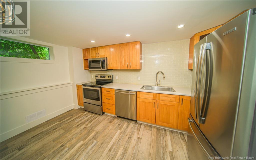 897 York Street, Fredericton, New Brunswick  E3B 3R9 - Photo 32 - NB119977