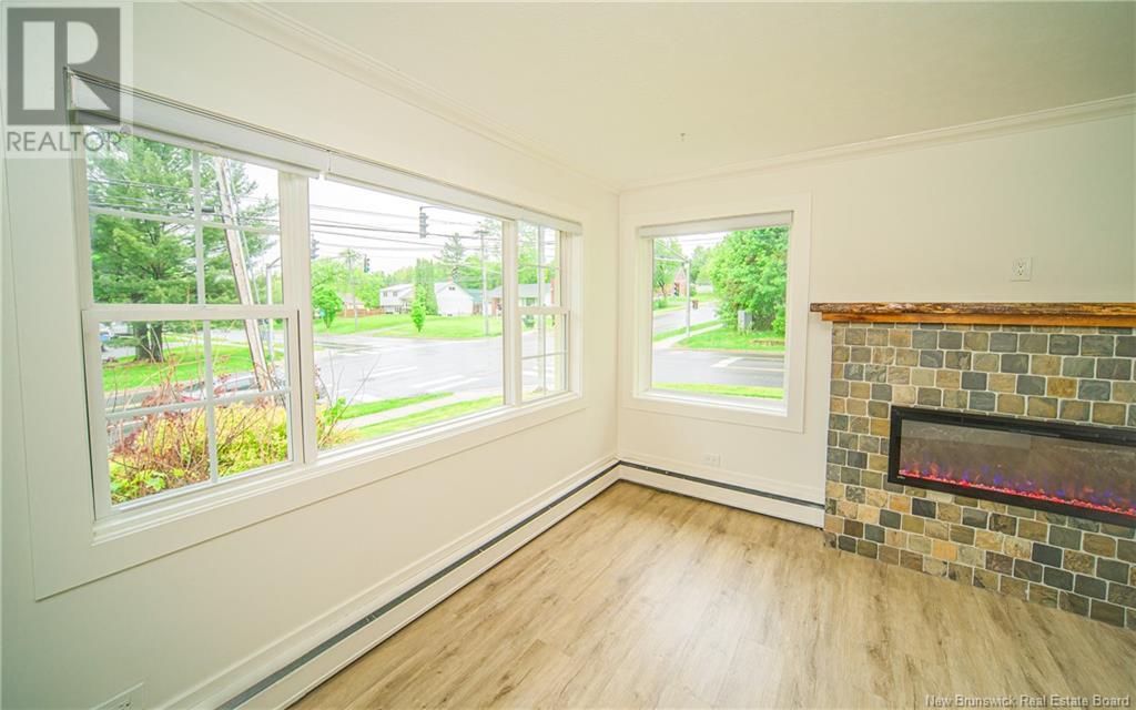 897 York Street, Fredericton, New Brunswick  E3B 3R9 - Photo 5 - NB119977