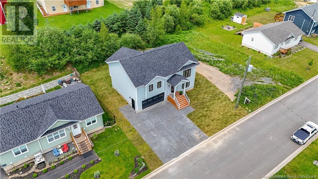 62 Malibu Street, Fredericton, New Brunswick  E3A 5P9 - Photo 3 - NB117816