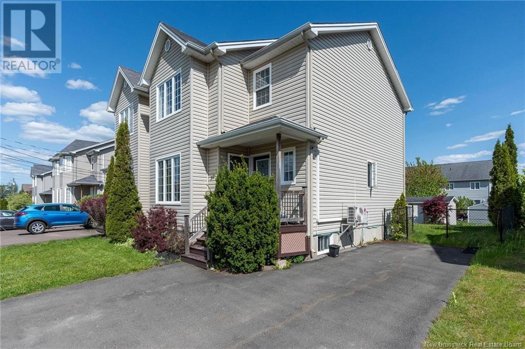 30 Christopher Crescent, Moncton, New Brunswick  E1G 0A5 - Photo 2 - NB120063
