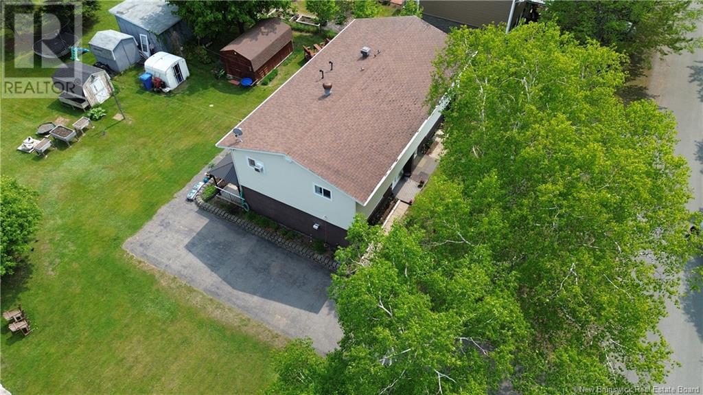 2081-2085 Kennock Van Drive, Bathurst, New Brunswick  E2A 4Y2 - Photo 11 - NB119727