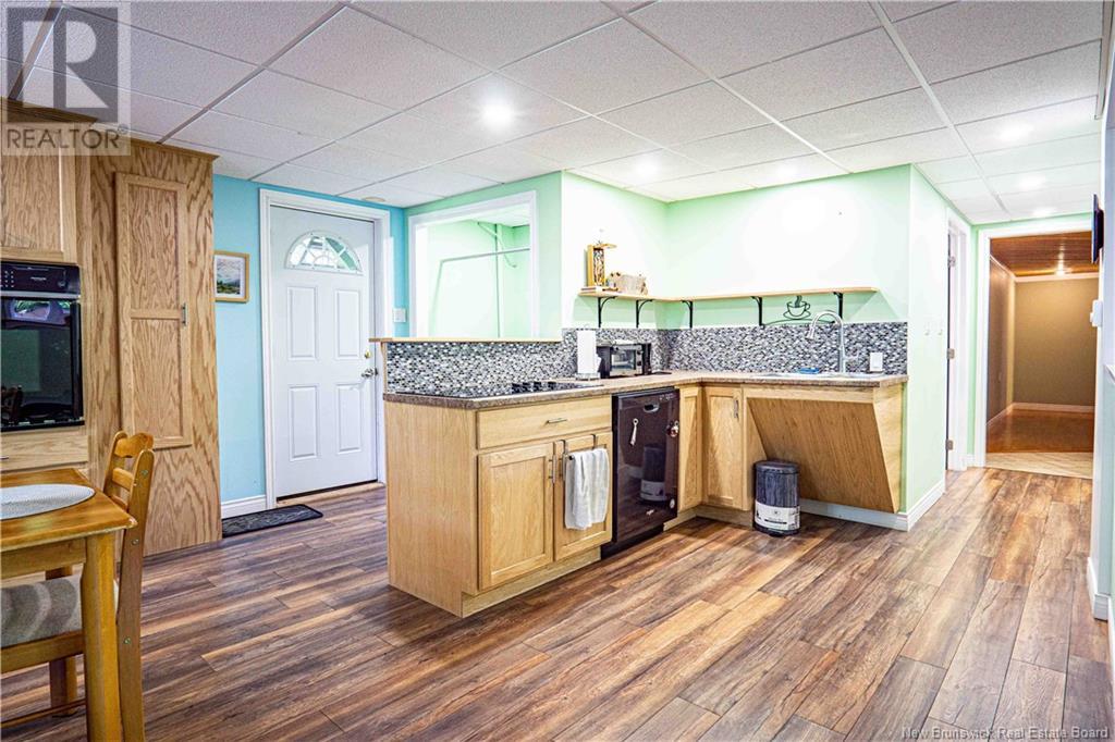 340 Macdonald Avenue, Oromocto, New Brunswick  E2V 2J3 - Photo 49 - NB120108