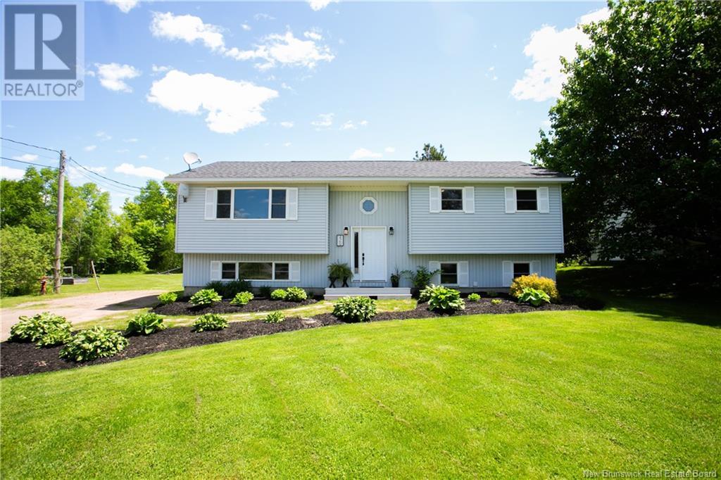 2569 Route 3, Harvey, New Brunswick  E6K 1R5 - Photo 1 - NB120102