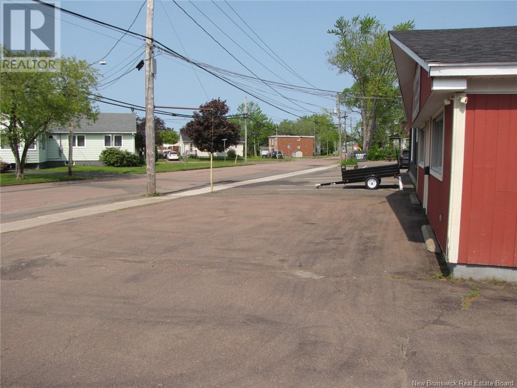 59 Pacific, Moncton, New Brunswick  E1E 2G2 - Photo 6 - NB120133