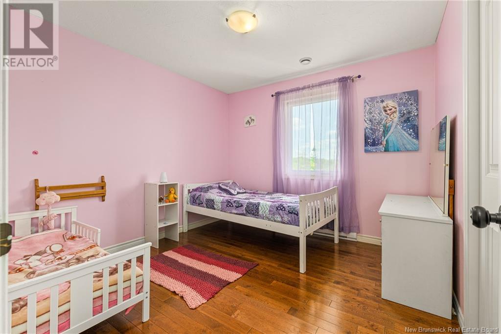 192 Penrose, Moncton, New Brunswick  E1E 4W6 - Photo 27 - NB120116