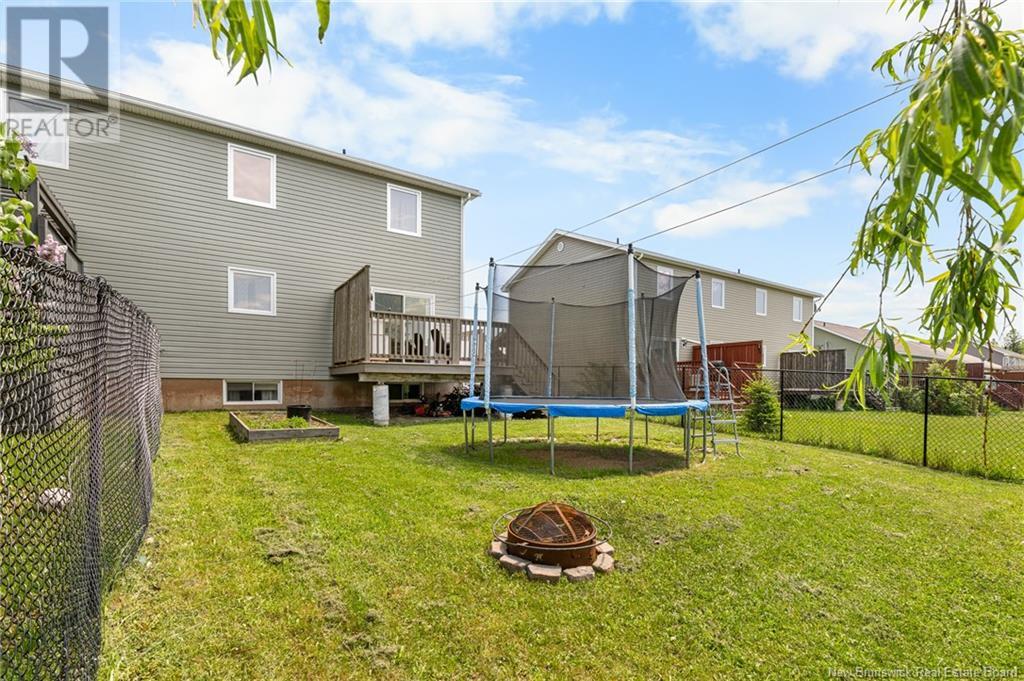 192 Penrose, Moncton, New Brunswick  E1E 4W6 - Photo 4 - NB120116