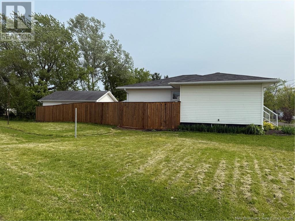 85 Ninth Street, Moncton, New Brunswick  E1E 3E5 - Photo 4 - NB120096