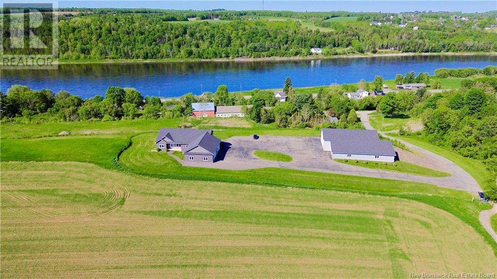 52 Mcmullin Road, Hartland, New Brunswick  E7P 2R7 - Photo 2 - NB119650