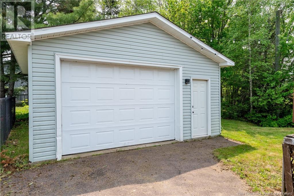 198 Magellan, Moncton, New Brunswick  E1A 7H3 - Photo 28 - NB119926