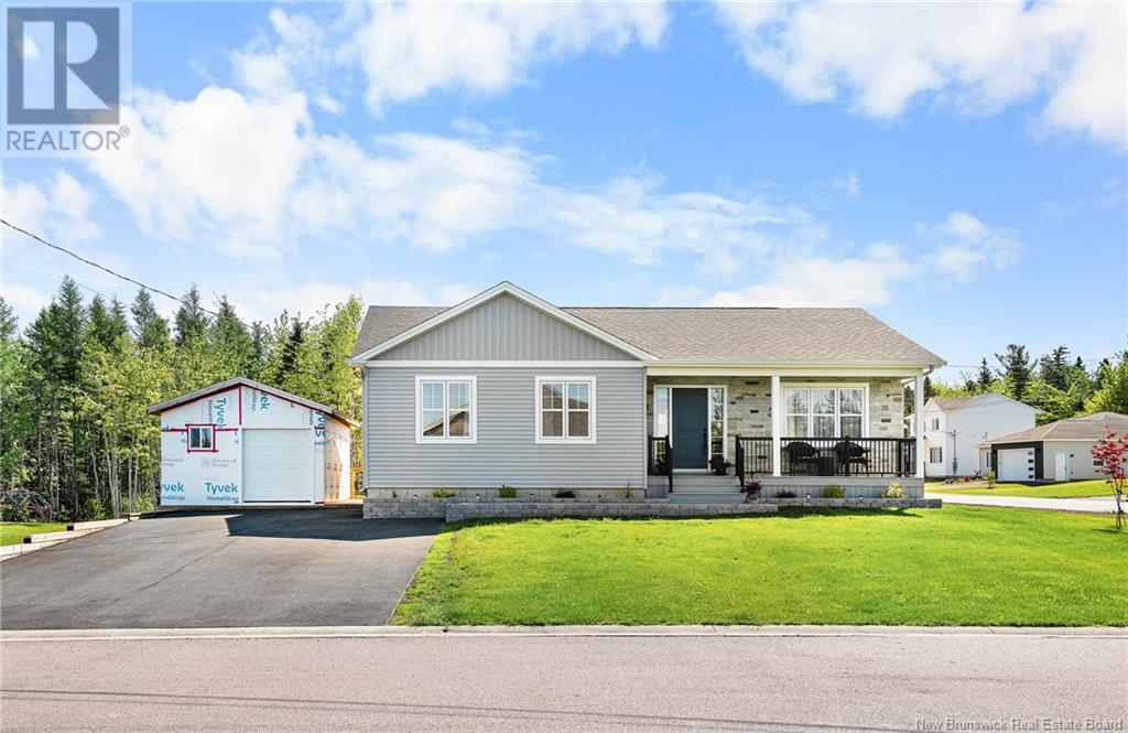 11 Joanne Street, Dieppe, New Brunswick  E1A 9N7 - Photo 3 - NB119815