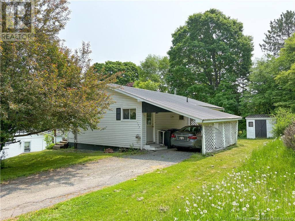 105 Sharkey Street, Woodstock, New Brunswick  E7N 2R1 - Photo 41 - NB119757