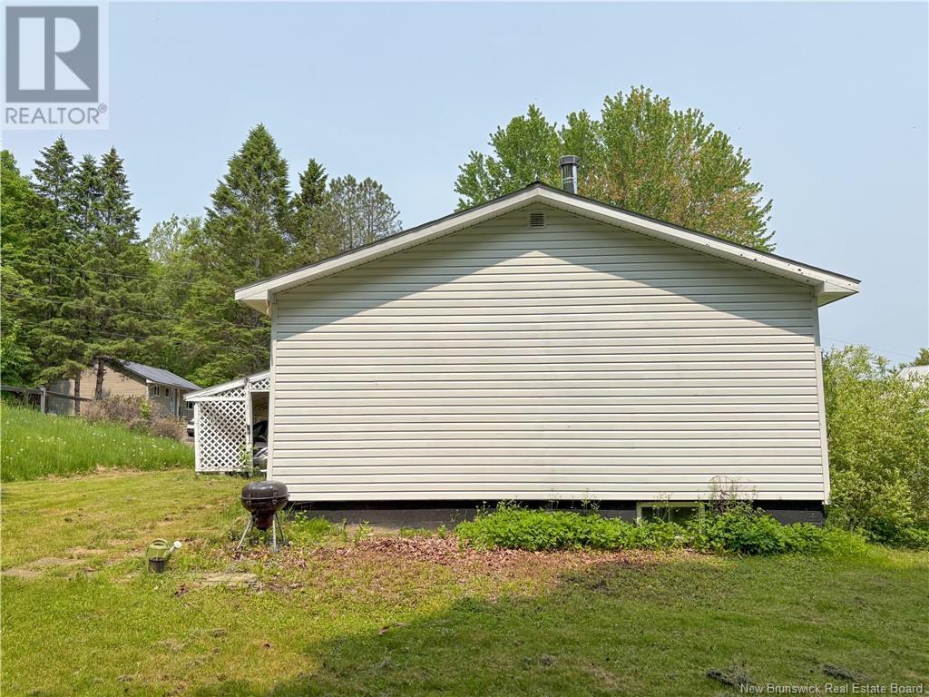 105 Sharkey Street, Woodstock, New Brunswick  E7N 2R1 - Photo 46 - NB119757