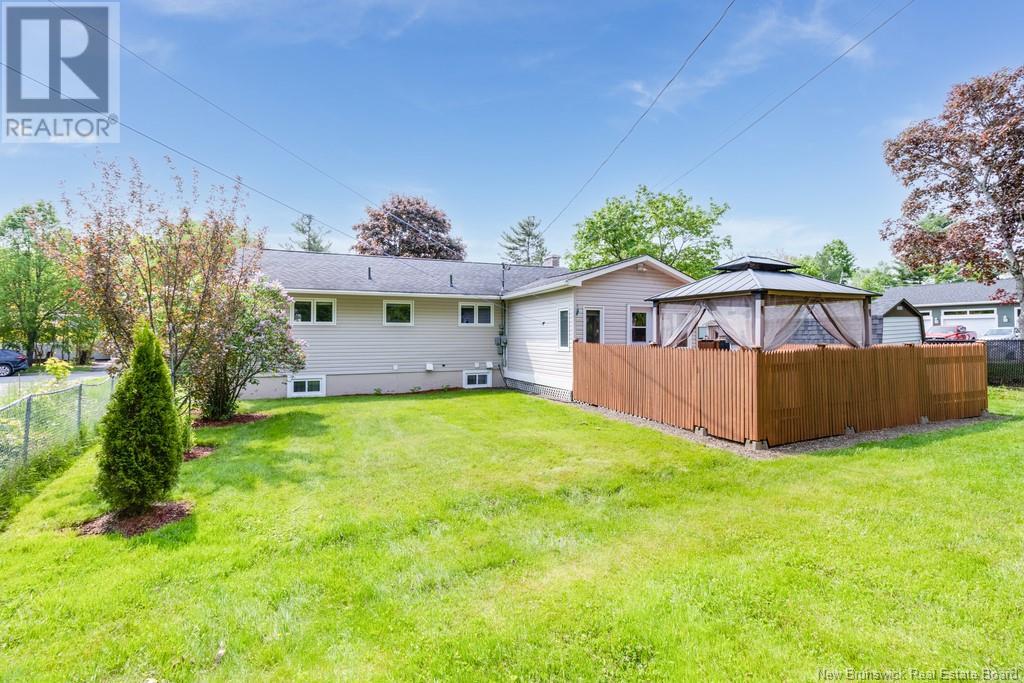 259 Topcliffe Crescent, Fredericton, New Brunswick  E3B 4P8 - Photo 33 - NB119922