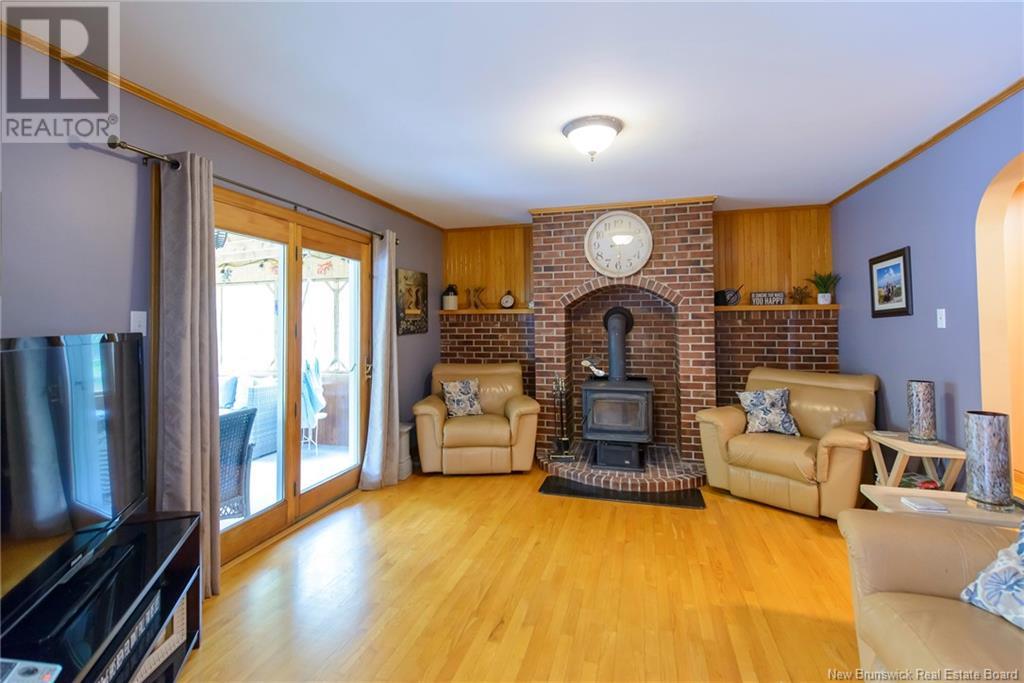29 Wallace Road, Browns Flat, New Brunswick  E2M 2P5 - Photo 13 - NB120130