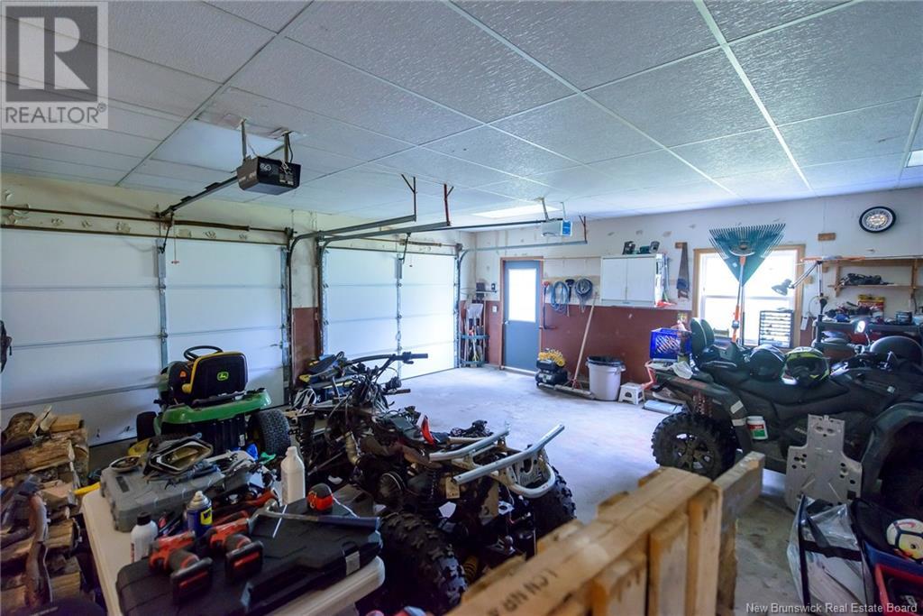 29 Wallace Road, Browns Flat, New Brunswick  E2M 2P5 - Photo 25 - NB120130