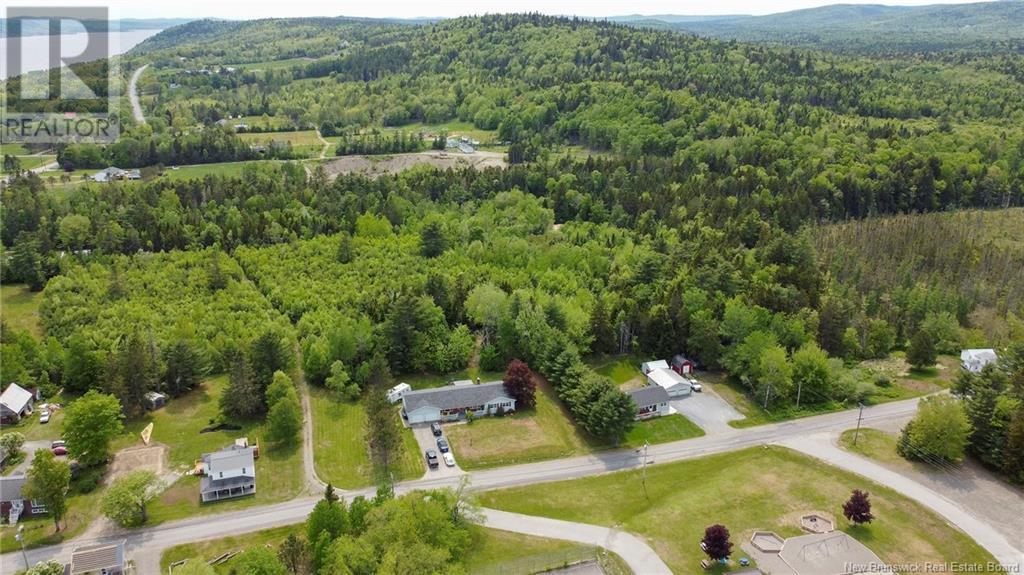 29 Wallace Road, Browns Flat, New Brunswick  E2M 2P5 - Photo 34 - NB120130