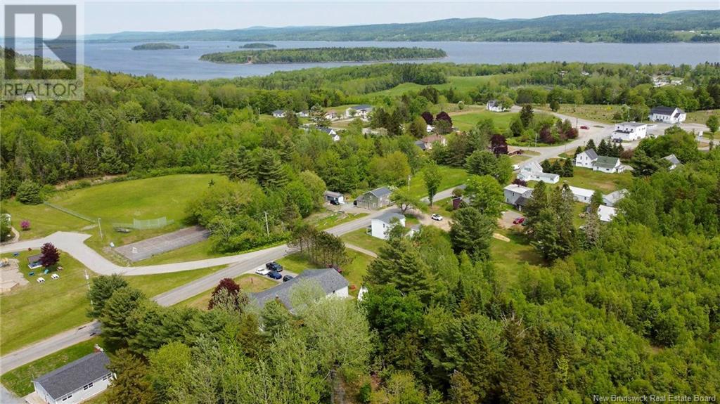 29 Wallace Road, Browns Flat, New Brunswick  E2M 2P5 - Photo 38 - NB120130