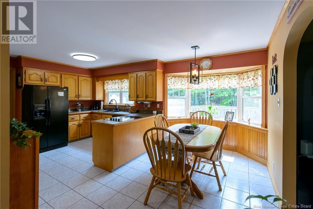 29 Wallace Road, Browns Flat, New Brunswick  E2M 2P5 - Photo 4 - NB120130