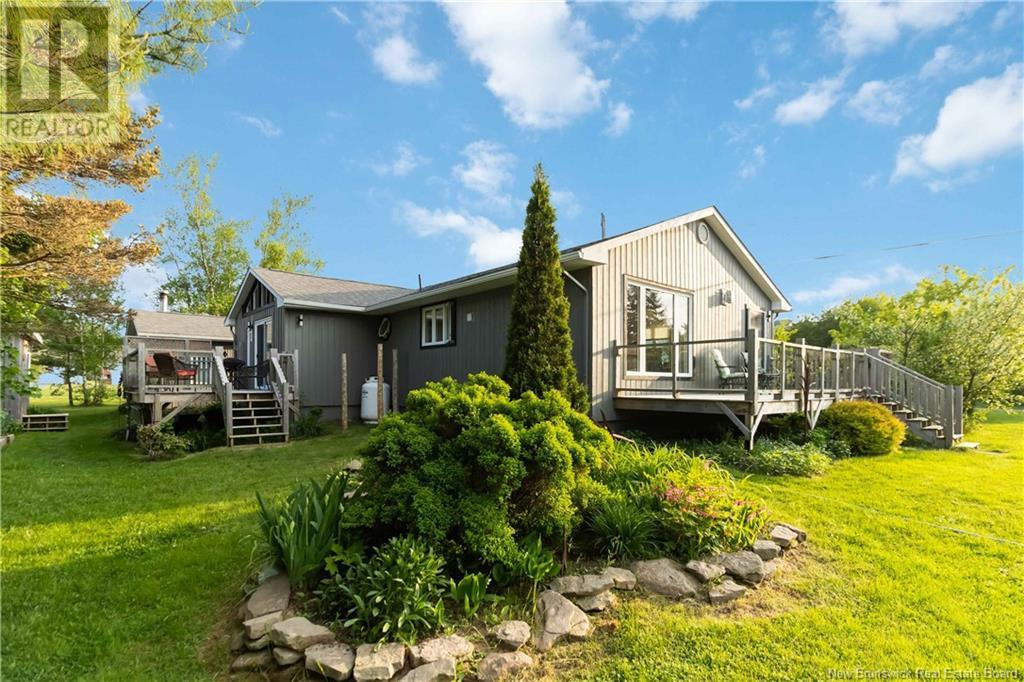 19 Des Lauriers, Grand-Barachois, New Brunswick