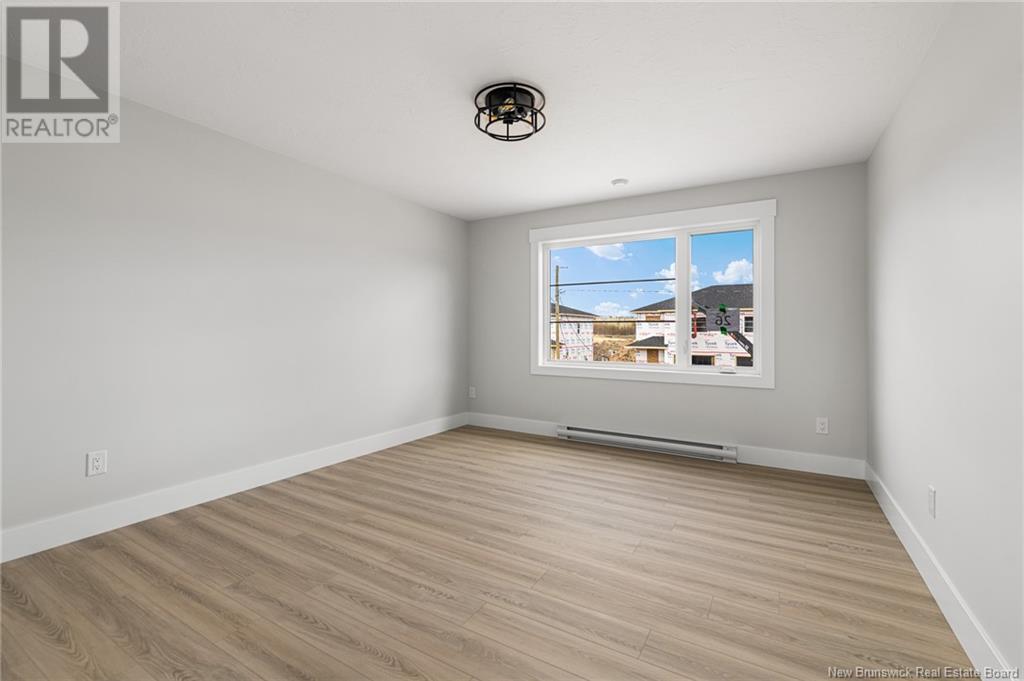 207 Teaberry Avenue, Moncton, New Brunswick  E1G 0E8 - Photo 3 - NB120215