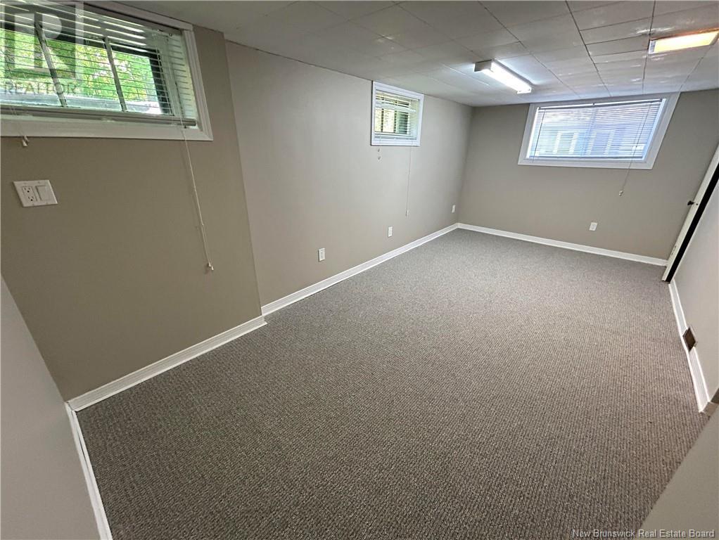 693 Mitchell Street, Fredericton, New Brunswick  E3B 3S7 - Photo 29 - NB120225