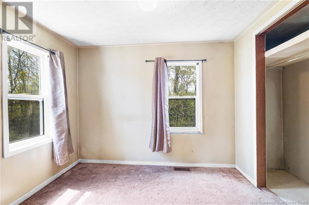 19 Hemlock Street, Minto, New Brunswick  E4B 3E3 - Photo 15 - NB120230