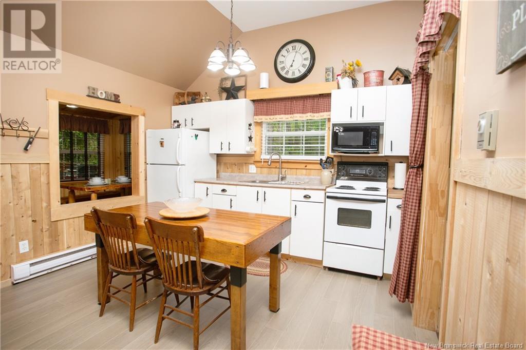 2033 Lakeview Road, Cambridge-Narrows, New Brunswick  E4C 1N3 - Photo 14 - NB120089
