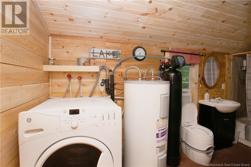 2033 Lakeview Road, Cambridge-Narrows, New Brunswick  E4C 1N3 - Photo 32 - NB120089