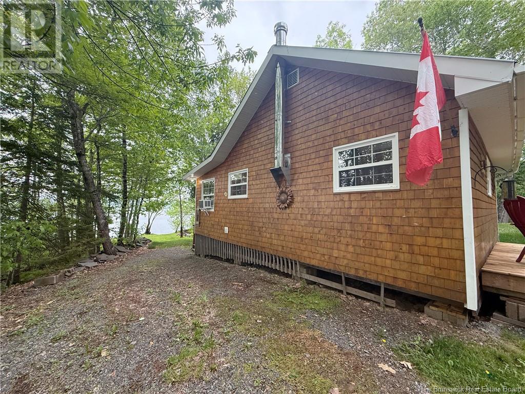 2033 Lakeview Road, Cambridge-Narrows, New Brunswick  E4C 1N3 - Photo 8 - NB120089