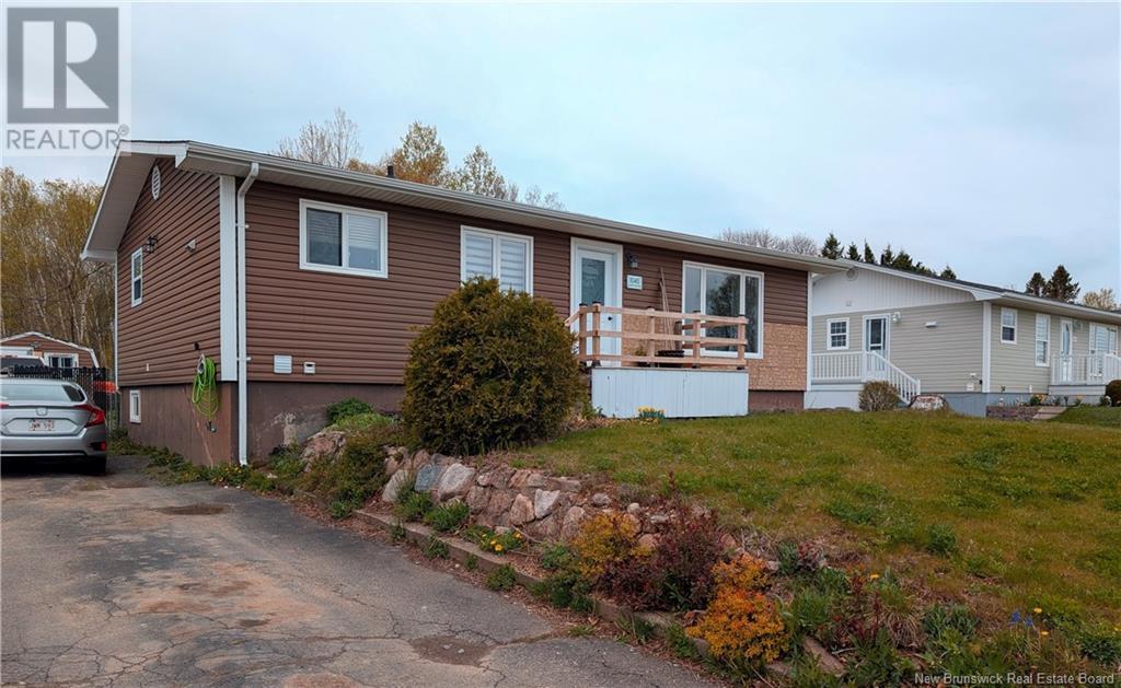 1045 Victoria Avenue, Bathurst, New Brunswick  E2A 3K1 - Photo 4 - NB120265