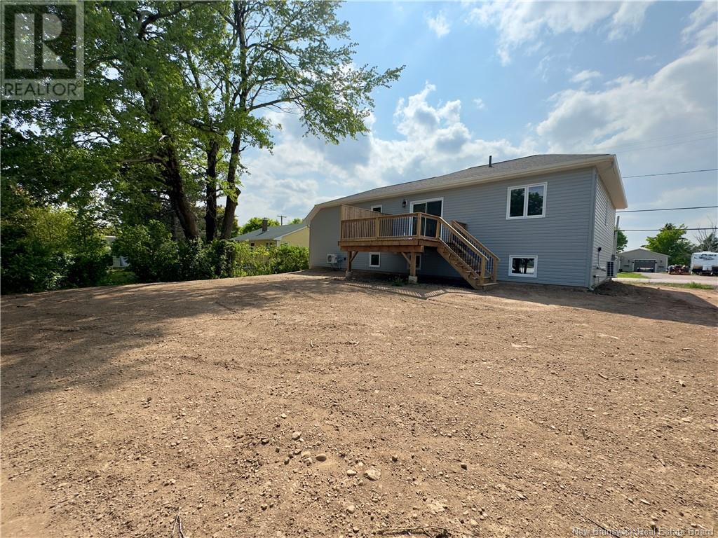 144 Queens Road, Sackville, New Brunswick  E4L 2B6 - Photo 3 - NB120234