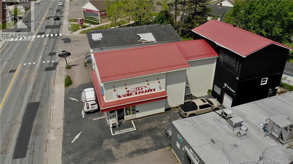647 Mountain Road, Moncton, New Brunswick  E1C 2P2 - Photo 2 - NB120143